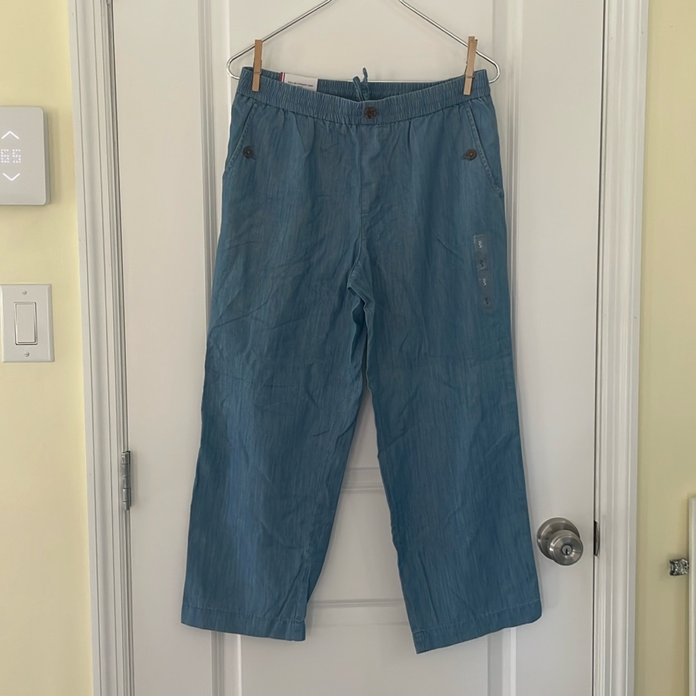 Brand new with tags Tommy Hilfiger Pull on Straight crop pants